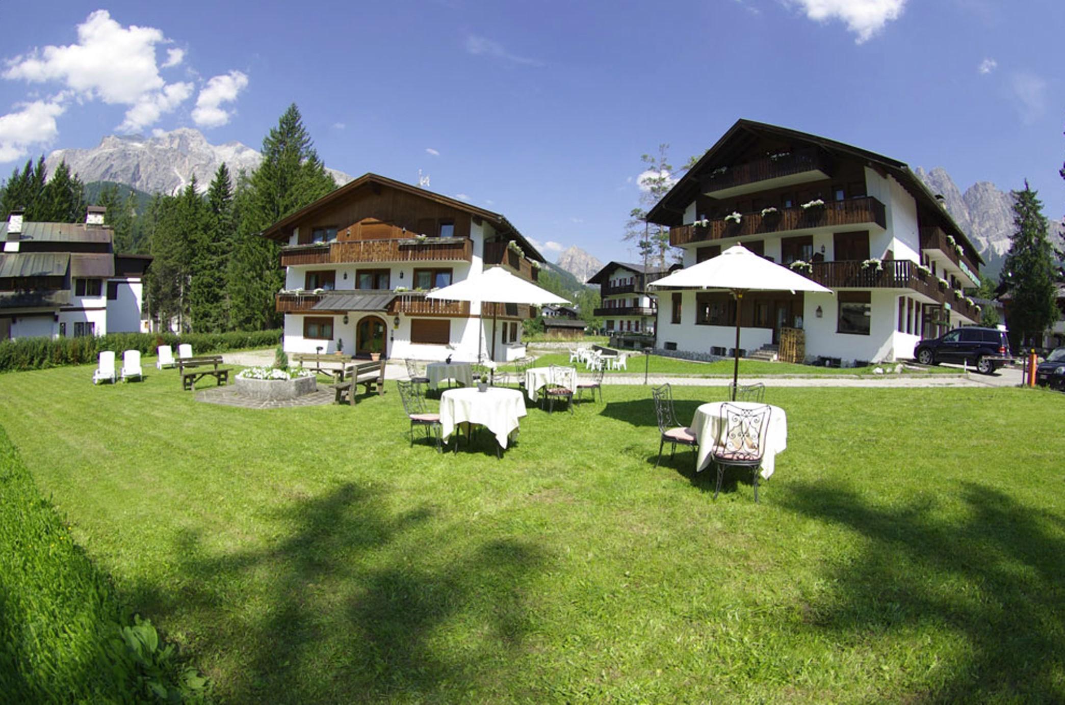 Hotel Capannina Cortina d'Ampezzo Exterior foto