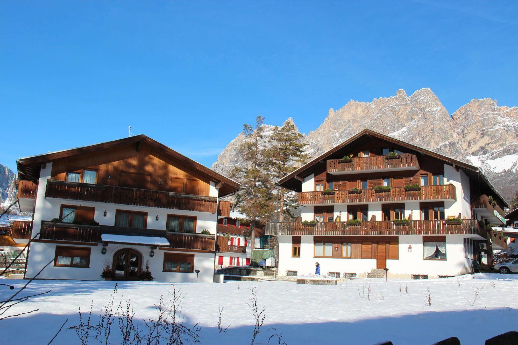 Hotel Capannina Cortina d'Ampezzo Exterior foto